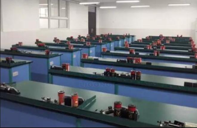 中學(xué)物理數(shù)字化信息系統(tǒng)實(shí)驗(yàn)室